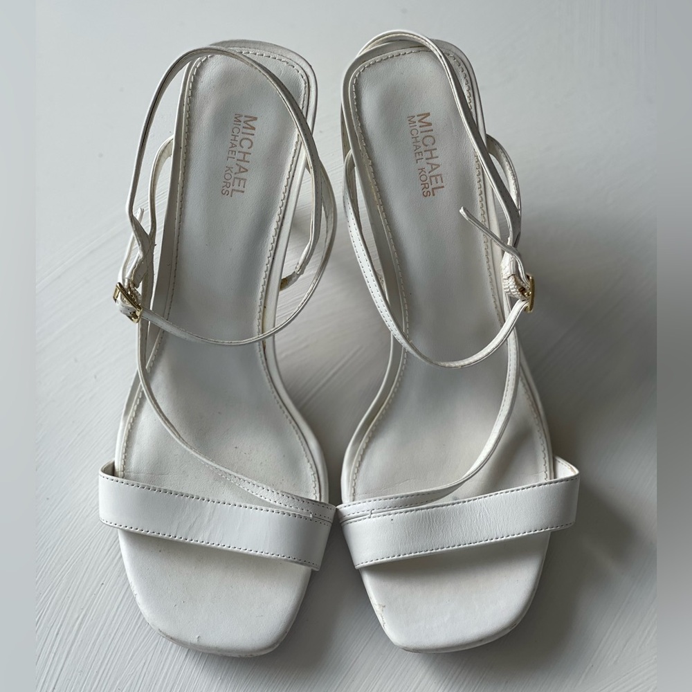 Michael Kors woman’s heels shoes. Size 8.5